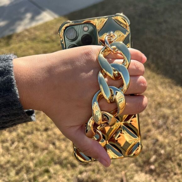 Luxurious Gold Chain Design iPhone 16 Pro Max Case - Picture 4 of 6